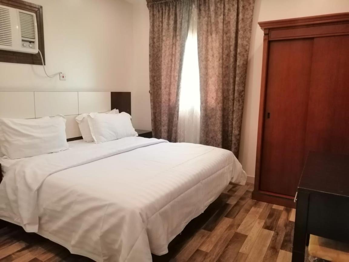 Aparthotel Loaloat Al Khobar 2 Furnished Units Zewnętrze zdjęcie